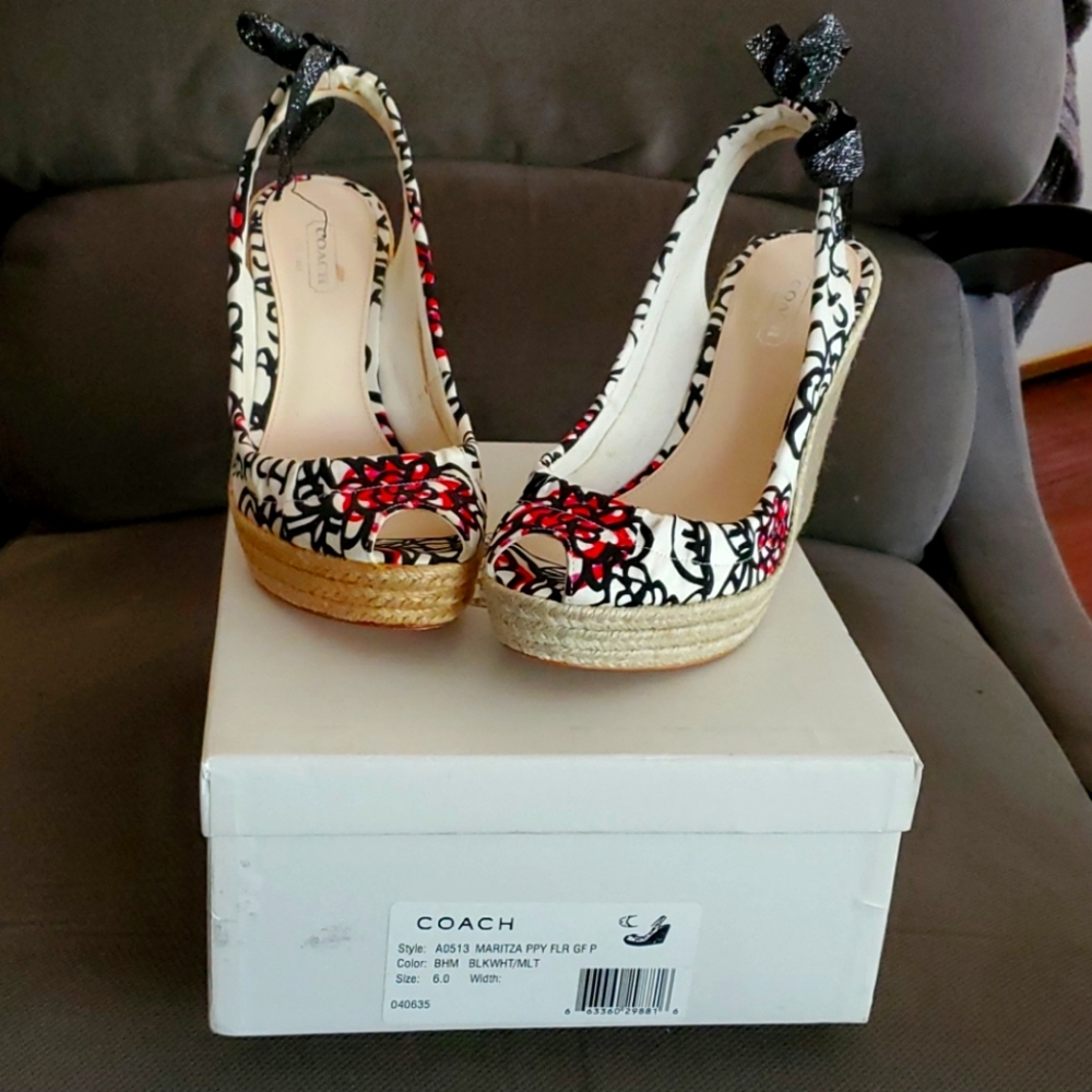 Women's Coach size 6 wedges slingback